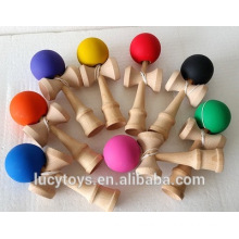 Kendama de la pintura de goma de madera de haya para la venta